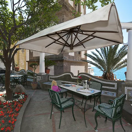 Flavio Gioia Apartahotel Positano