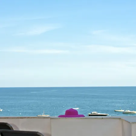 Apartahotel Flavio Gioia 4*