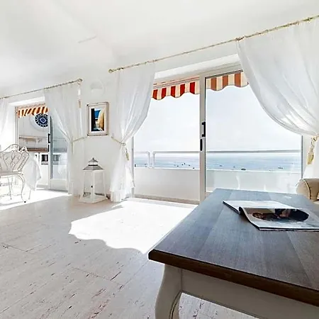 弗拉维奥焦亚别墅酒店 公寓式酒店