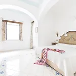 Hotel apartamentowy Flavio Gioia