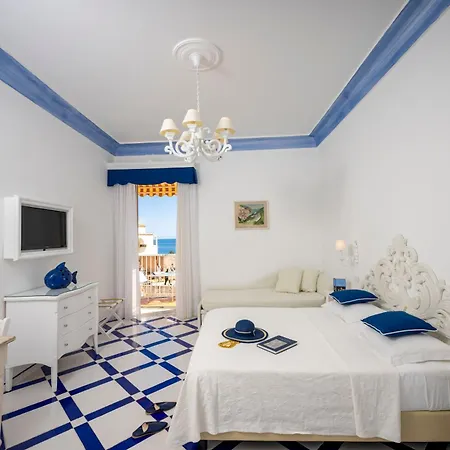 Apartahotel Flavio Gioia 3*