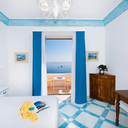 Apartahotel Flavio Gioia 3*