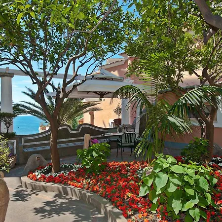 Apartahotel Flavio Gioia 3*