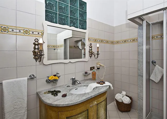 Flavio Gioia Apartmanhotel 4*